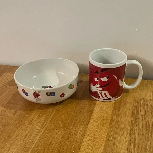 Dish Set - Picture 1 of 8